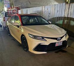 تۆیۆتا کامری